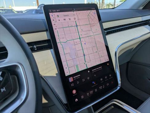 New 2025 Volvo EX90 Ultra image 9