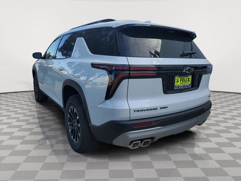 New 2026 Chevrolet Traverse Z71 w/ Driver Confidence Package image 4