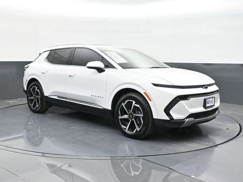 New 2025 Chevrolet Equinox EV LT image 21