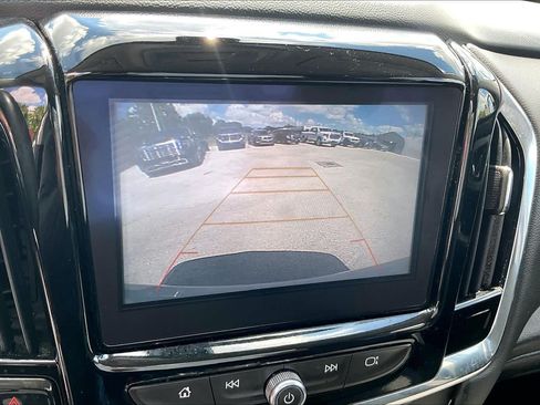 Used 2018 Chevrolet Traverse LT FWD image 22