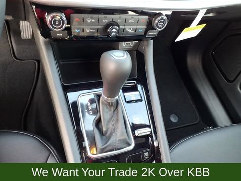 New 2026 Jeep Compass Limited image 12