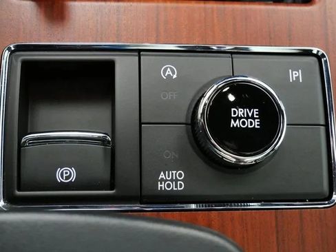 Used 2024 Lincoln Navigator L Reserve w/ Equipment Group 201A AWD/4WD image 39