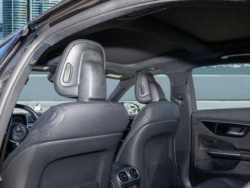 Used 2025 Mercedes-Benz C 300 Sedan image 19