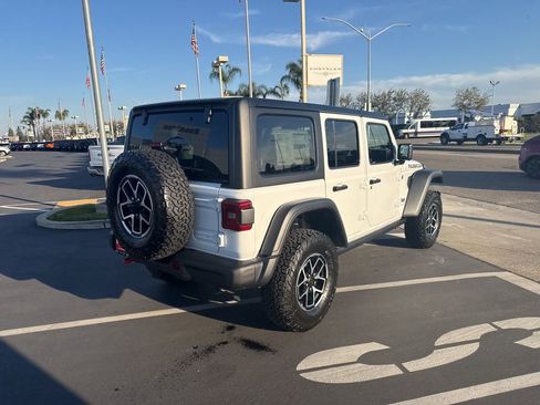 New 2026 Jeep Wrangler Unlimited Rubicon w/ Steel Bumper Group AWD/4WD image 4