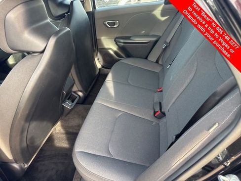 Used 2025 Kia K4 LXS image 10