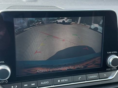 Used 2024 Nissan Altima 2.5 SV image 19