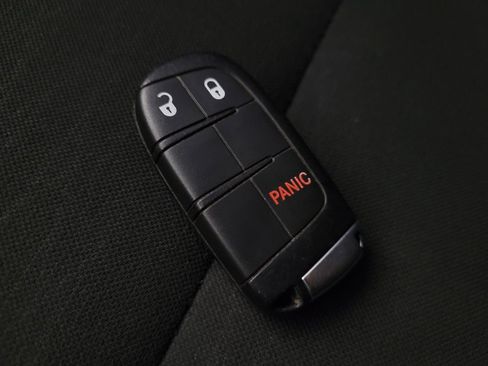 Used 2020 Dodge Durango SXT RWD image 32