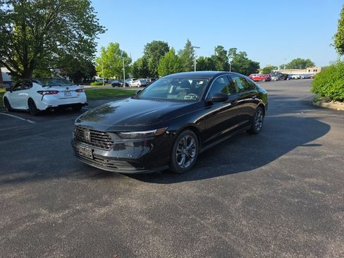Used 2024 Honda Accord EX image 3