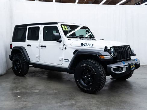 Used 2023 Jeep Wrangler Unlimited AWD/4WD image 1