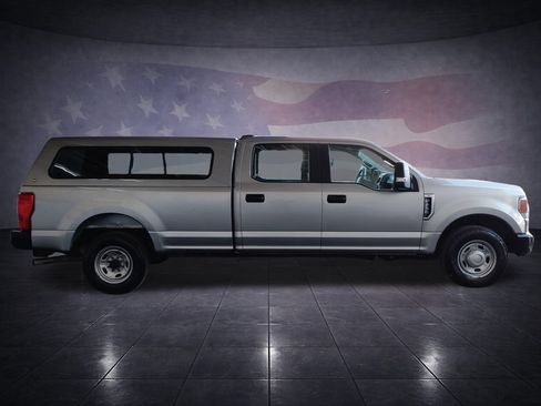 Used 2022 Ford F250 XL w/ Power Equipment Group RWD image 6