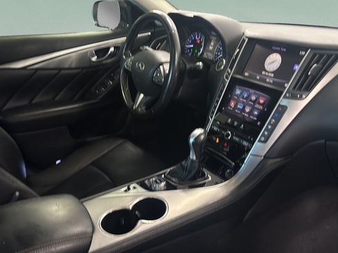Used 2015 INFINITI Q50 RWD image 18