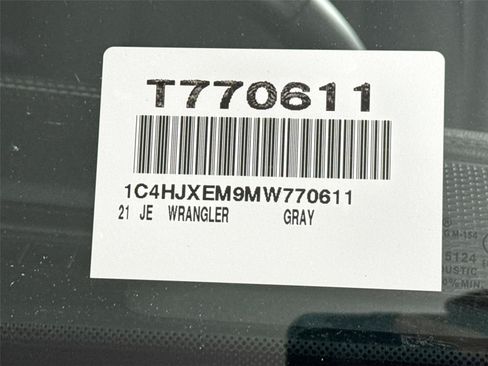 Used 2021 Jeep Wrangler Unlimited Sahara AWD/4WD image 44