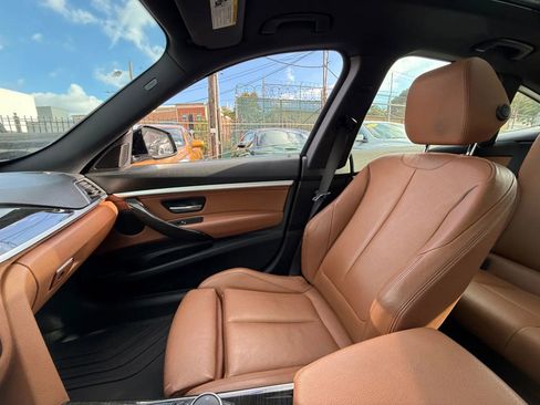 Used 2017 BMW 330i Gran Turismo xDrive image 25