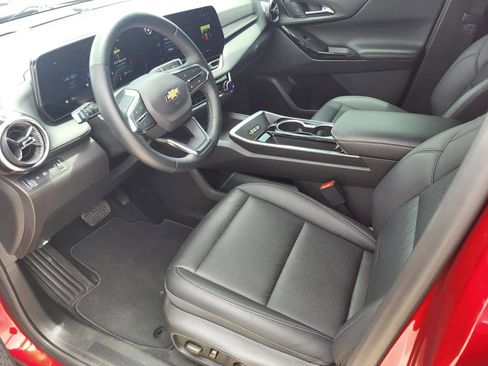 Used 2025 Chevrolet Equinox LT w/ Convenience Package II FWD image 14