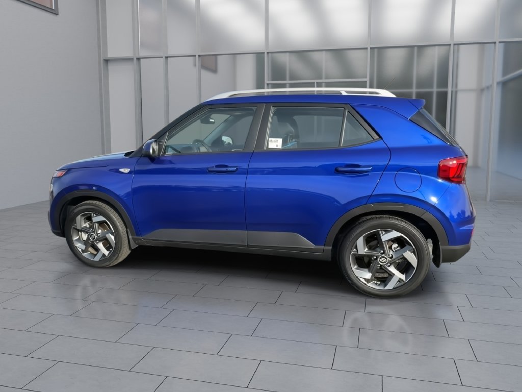 Used 2026 Hyundai Venue SEL FWD image 5