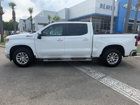 Used 2025 Chevrolet Silverado 1500 LT AWD/4WD image 7
