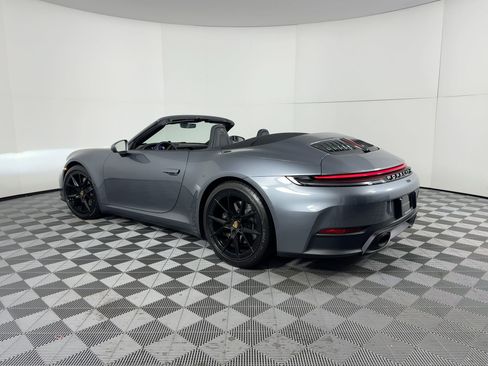 Certified 2025 Porsche 911 Carrera image 3