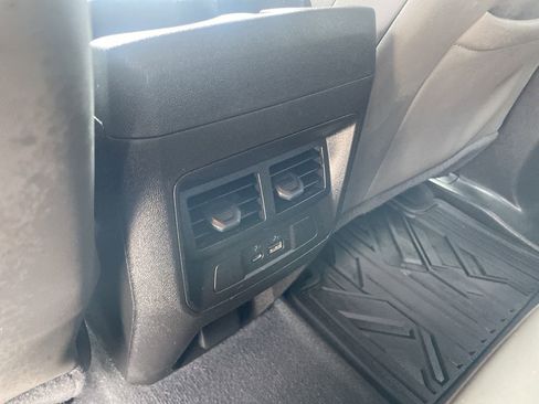 Certified 2024 Chevrolet Colorado ZR2 w/ Technology Package image 15