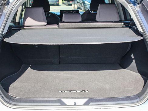 Certified 2021 Toyota Venza LE image 18