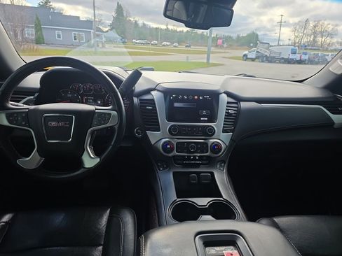 Used 2016 GMC Yukon SLT w/ Open Road Package image 12