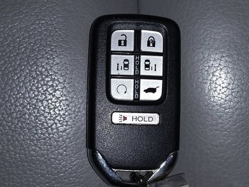 Used 2018 Honda Odyssey EX-L image 32