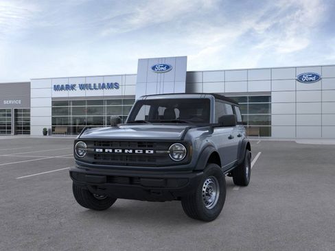 New 2025 Ford Bronco 4-Door image 2