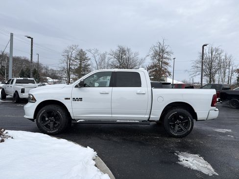 Used 2018 RAM 1500 Sport image 9
