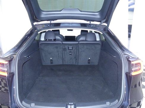 Used 2024 Tesla Model Y 2WD image 29