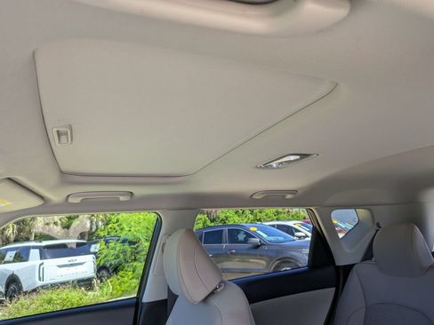 Certified 2025 Kia Soul EX FWD image 22