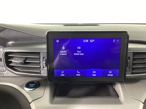 Used 2023 Ford Explorer XLT w/ Equipment Group 202A AWD/4WD image 35