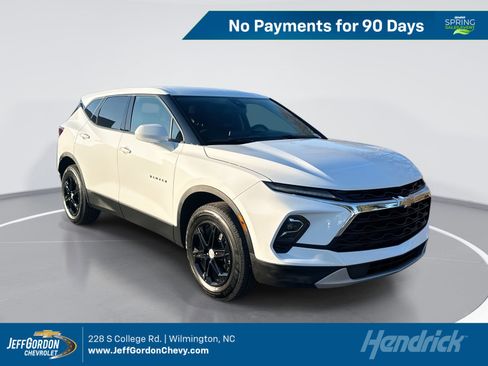 Used 2024 Chevrolet Blazer LT image 1