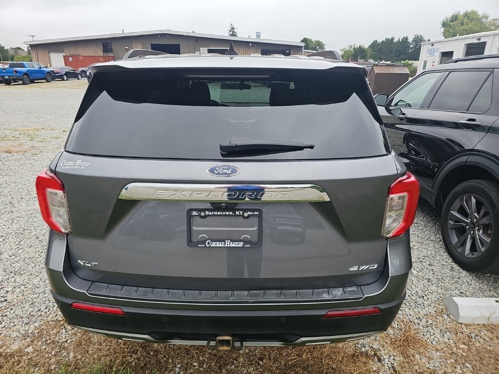 Used 2022 Ford Explorer XLT w/ Equipment Group 202A AWD/4WD image 10