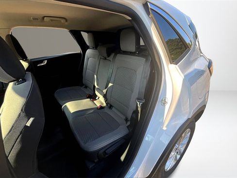 Used 2020 Ford Escape SE image 22