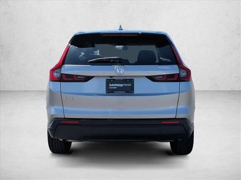 Used 2023 Honda CR-V LX image 7