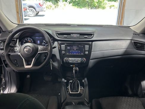 Used 2018 Nissan Rogue S AWD/4WD image 5