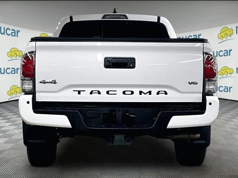 Certified 2023 Toyota Tacoma Limited image 5