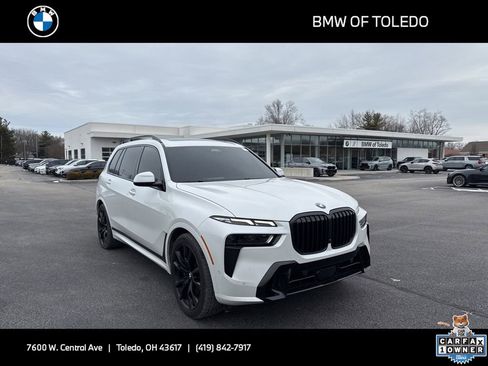 Used 2023 BMW X7 xDrive40i w/ M Sport Package image 1