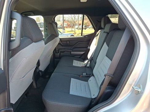 Used 2025 Toyota 4Runner TRD Off-Road AWD/4WD image 12