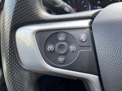 Used 2022 GMC Terrain SLE w/ Driver Convenience Package image 29