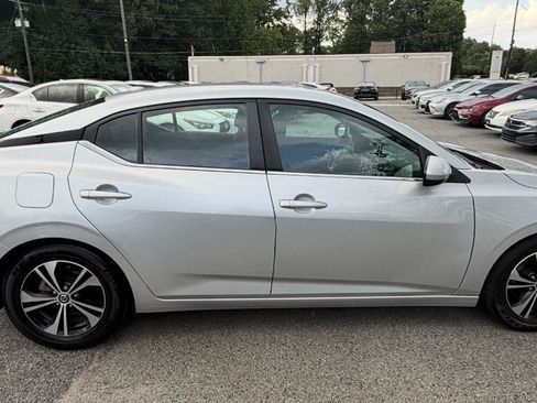 Used 2021 Nissan Sentra SV FWD image 9