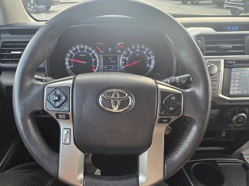 Used 2016 Toyota 4Runner SR5 image 16
