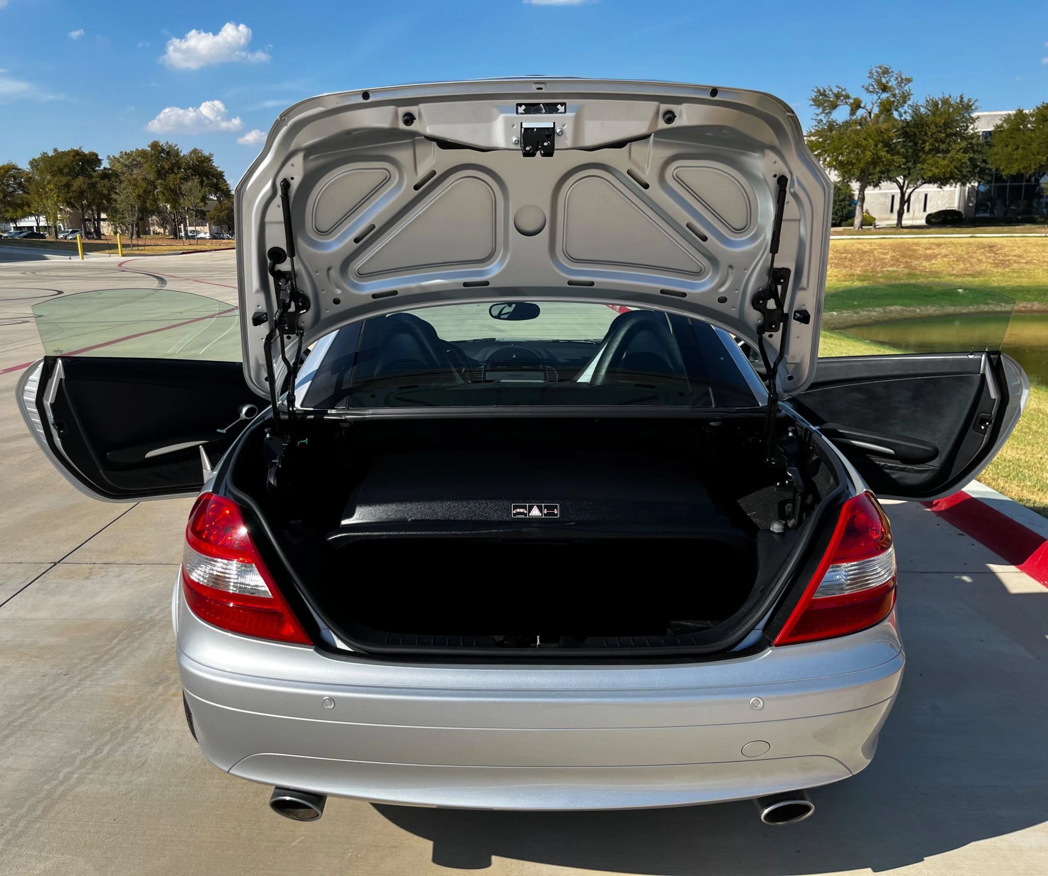 Used 2005 Mercedes-Benz SLK 350 image 15