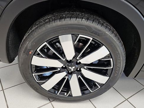 New 2026 Mitsubishi Outlander SE image 5