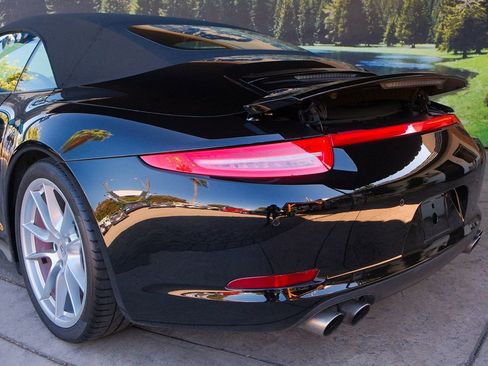 Used 2014 Porsche 911 Carrera 4S image 35
