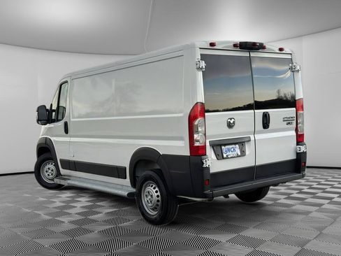 Used 2025 RAM ProMaster 2500 w/ U-Haul Equipment Group FWD image 2