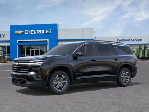 New 2026 Chevrolet Traverse LT image 2