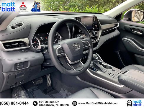 Used 2022 Toyota Highlander XLE image 14