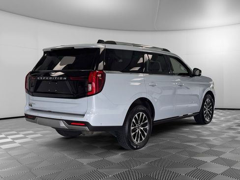 Used 2025 Ford Expedition Platinum AWD/4WD image 8