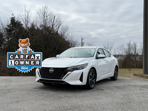 Used 2024 Nissan Sentra SV image 1