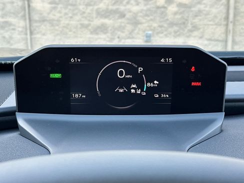 New 2026 Subaru Solterra Limited XT image 29